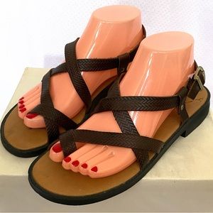 The leather collection strappy sandals